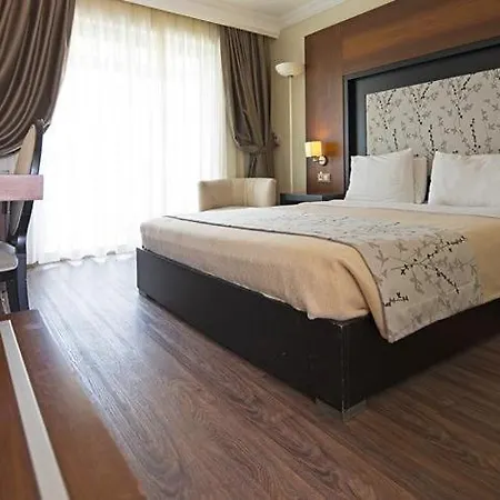 Kusadasi Denize Sifir Tatil Odalari Frühstückspension *